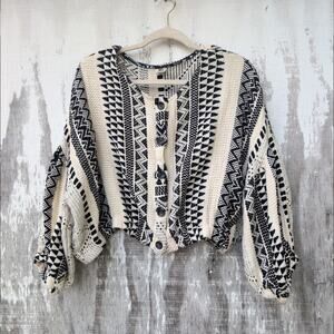 Ivy Jane Geometric Black and Cream Sweater